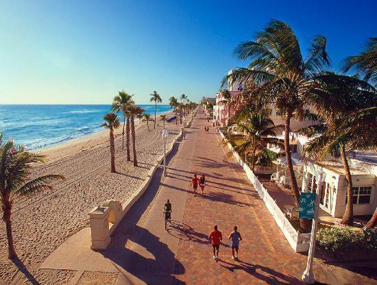 Downtown Hollywood Beach Students' Dorm Vandrarhem Exteriör bild